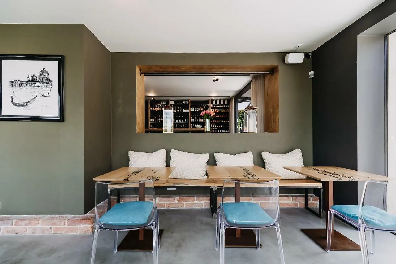 Villa Bricola - Boutique Apartments Karlowe Wary Czechy